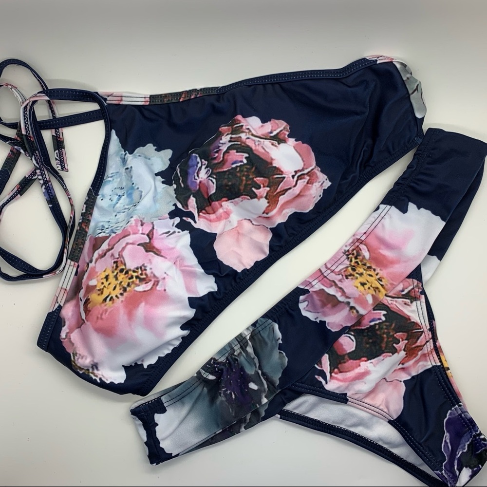 Two piece halter top floral bikini Size L